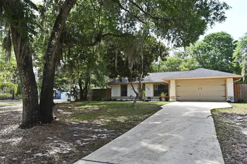 430 E Lansdowne Ave, Orange City, FL 32763