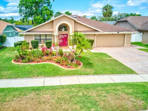 677 Cheoy Lee Cir, Winter Springs, FL 32708