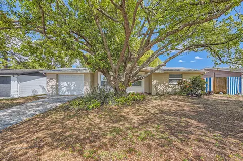 3702 Pensdale Dr, New Port Richey, FL 34652