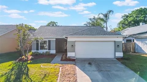 1052 Dees Dr, Oviedo, FL 32765