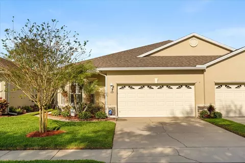 122 Lower Lake Ct, Debary, FL 32713