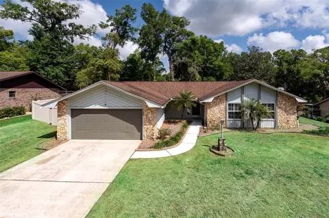 735 Oak Ter, Orange City, FL 32763
