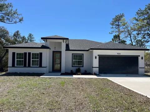 920 W Ludlum St, Dunnellon, FL 34434