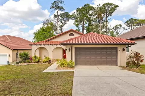 7 Forest Ln, Eustis, FL 32726