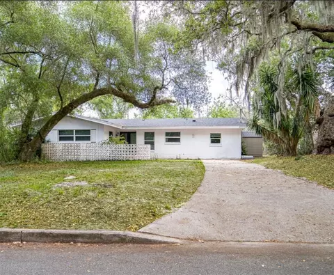 633 Hermits Trl, Altamonte Springs, FL 32701