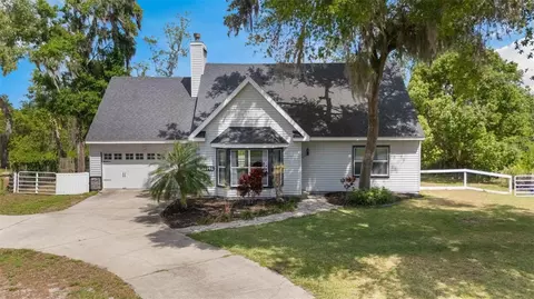 30746 Fairview Ave, Tavares, FL 32778