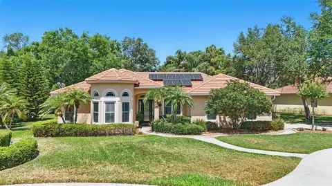 128 Lake Region Cir, Winter Haven, FL 33881