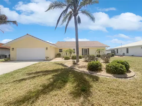 111 Englewood Garden Ct, Englewood, FL 34223