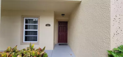 2812 Club Cortile Cir #A, Kissimmee, FL 34746