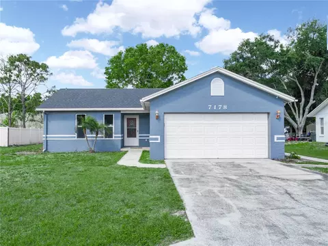 7178 Pebble Pass Loop, Lakeland, FL 33810