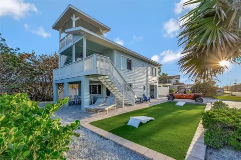 906 N Atlantic Ave, New Smyrna Beach, FL 32169