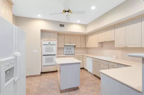 Kitchen - 910 Cypress Ave, Saint Cloud, FL 34769 photo 1 of 3