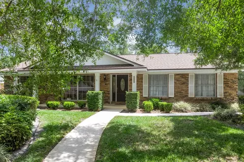 105 Valley Ct, Longwood, FL 32779