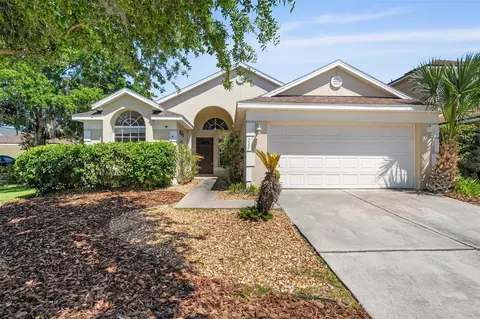 5537 Misty Woods Dr, Oviedo, FL 32765