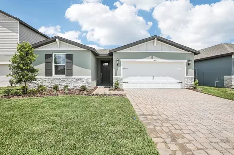 1870 Draughton Dr, Zephyrhills, FL 33541