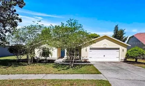 6731 Northlake Dr, Zephyrhills, FL 33542