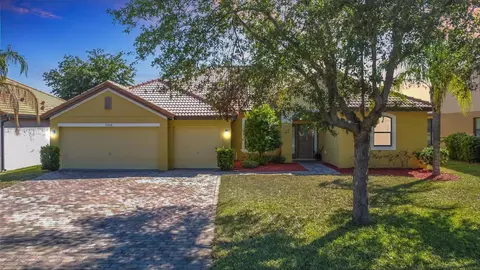 3908 Coastal Breeze Dr, Kissimmee, FL 34744