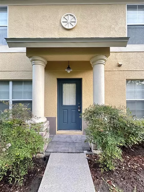 203 Castlekeeper Pl, Valrico, FL 33594