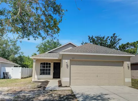 923 Brenton Leaf Dr, Ruskin, FL 33570