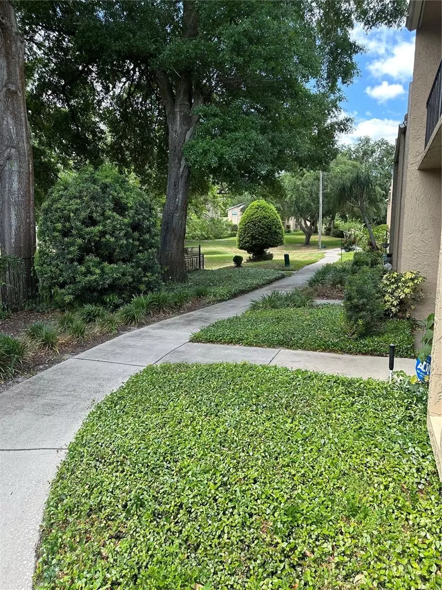 Exterior - 802 Park Lake Cir #2, Maitland, FL 32751 photo 5 of 13