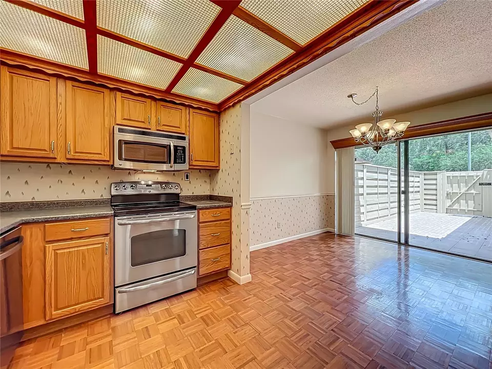 Kitchen - 802 Park Lake Cir #2, Maitland, FL 32751 photo 4 of 4
