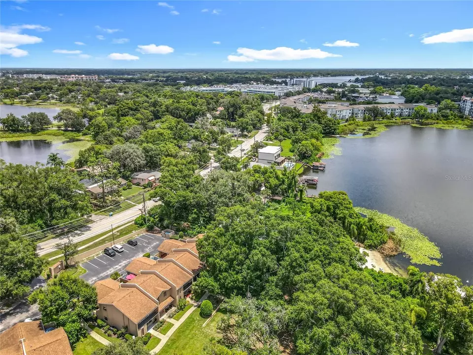 View/Area - 802 Park Lake Cir #2, Maitland, FL 32751 photo 2 of 5