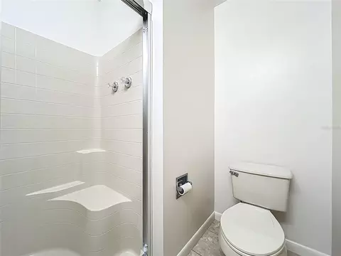 Bath - 802 Park Lake Cir #2, Maitland, FL 32751 photo 1 of 4