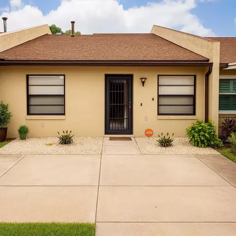 2218 Abbey Rd, Winter Haven, FL 33880