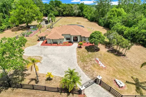 32510 Wolf Branch Ln, Sorrento, FL 32776