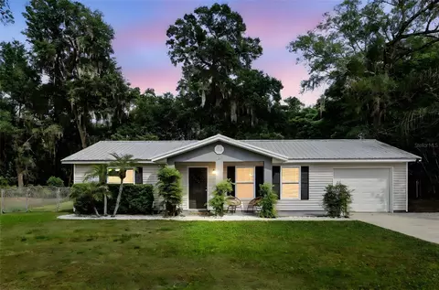 368 E Chelsea St, Deland, FL 32724