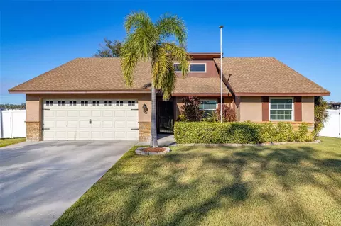 241 Lake Thomas Dr, Winter Haven, FL 33880