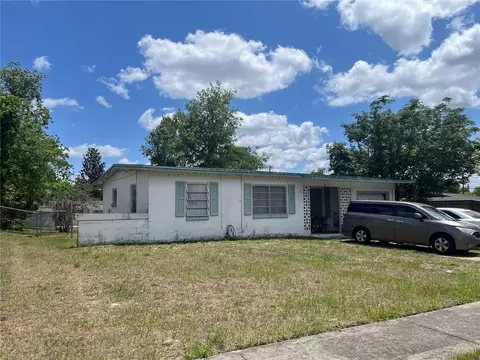 1371 W Wellington Dr, Deltona, FL 32725