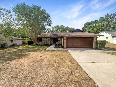 12610 Bay Hill Dr, Grand Island, FL 32735