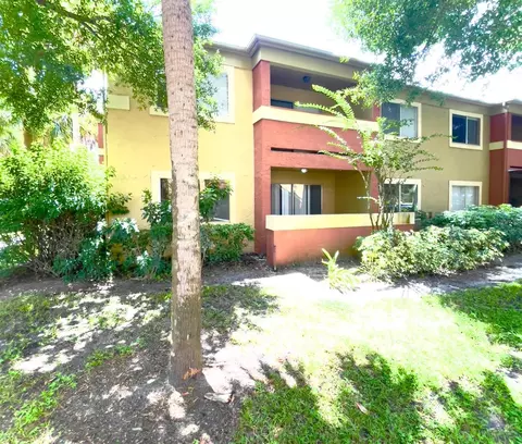604 Kenwick Cir #105, Casselberry, FL 32707