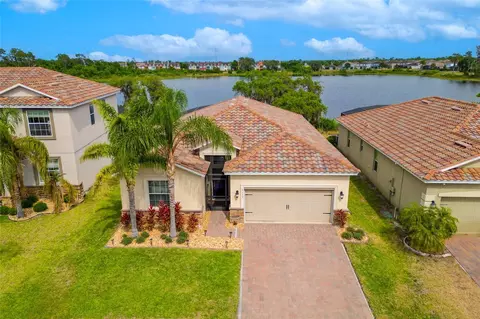 2173 Lake Side Ave, Davenport, FL 33837