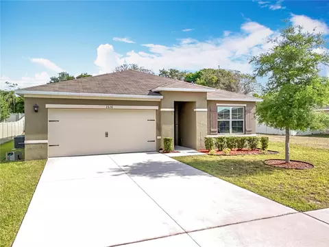 2636 Grand Central Ave, Tavares, FL 32778