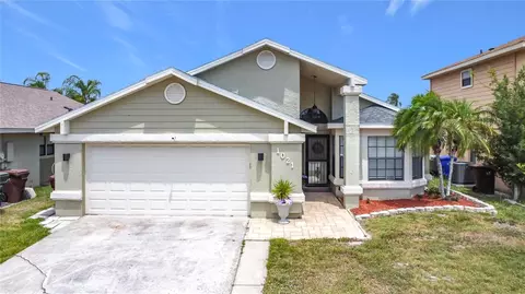 1021 Whalebone Bay Dr, Kissimmee, FL 34741