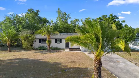 577 Compton Ct, Deland, FL 32724