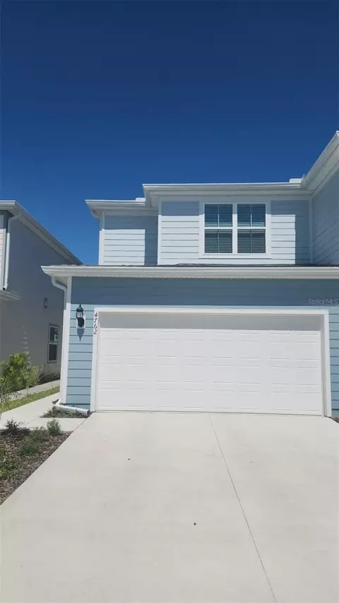 4762 Sparkling Shell Ave, Kissimmee, FL 34746