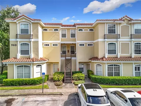 960 Mooring Ave #202, Altamonte Springs, FL 32714