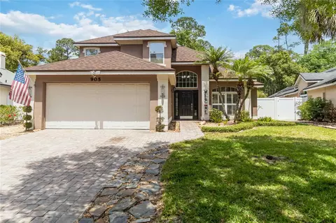 905 N Lake Claire Cir, Oviedo, FL 32765