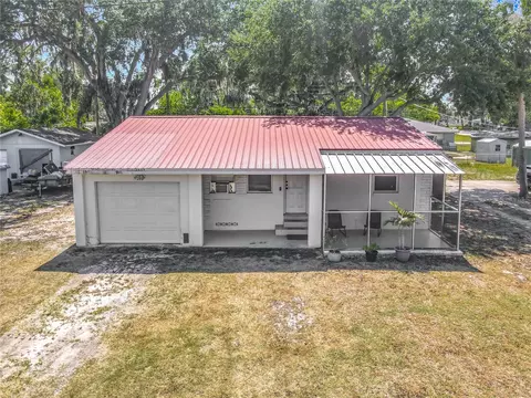 288 N Seneca St, Daytona Beach, FL 32114