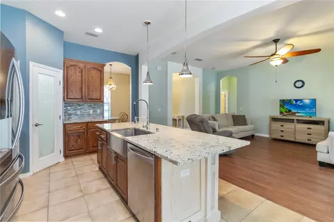 Kitchen - 2420 Heron Ct, Saint Cloud, FL 34771 photo 3 of 5