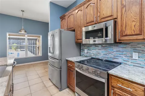 Kitchen - 2420 Heron Ct, Saint Cloud, FL 34771 photo 4 of 5
