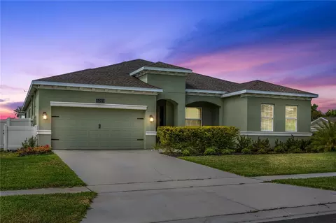 5393 Red Coral Cir, Mount Dora, FL 32757
