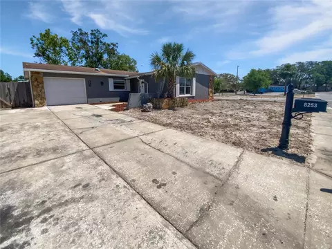 8253 Penwood Dr, Port Richey, FL 34668