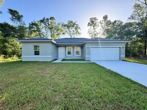 8809 N Sandree Dr, Citrus Springs, FL 34434