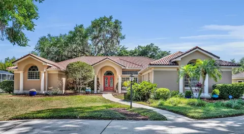 605 W Palm Valley Dr, Oviedo, FL 32765