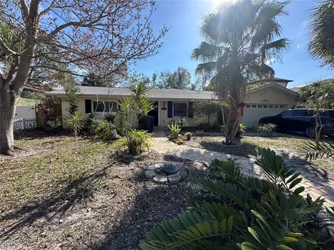 560 7th St S, Safety Harbor, FL 34695