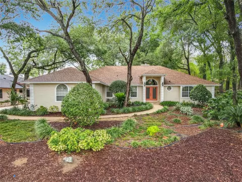 1869 Eagles Rest Dr, Apopka, FL 32712